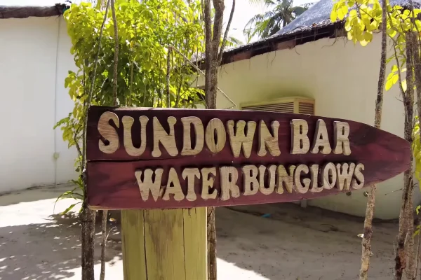 Paradies auf Erden_ Entdecke die atemberaubende Schönheit von Angaga Island auf den Malediven (17)