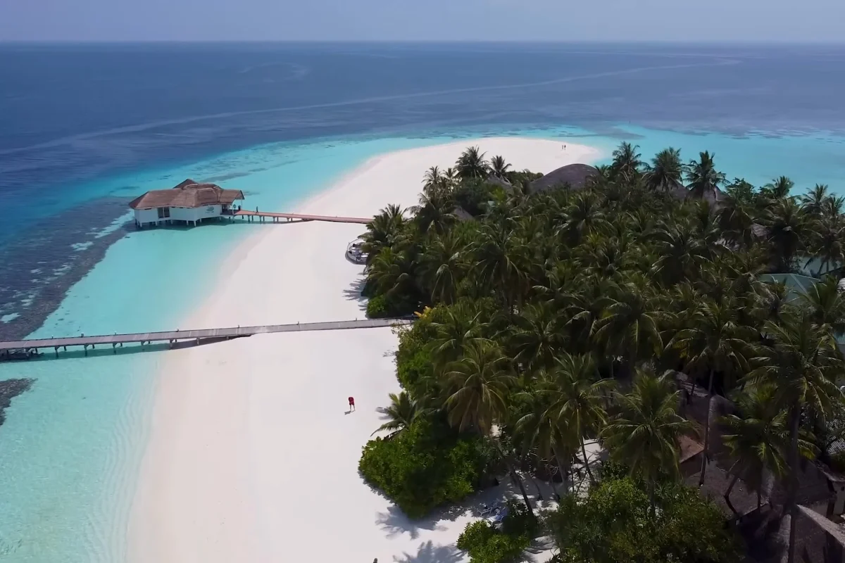 Paradies auf Erden_ Entdecke die atemberaubende Schönheit von Angaga Island auf den Malediven (24)